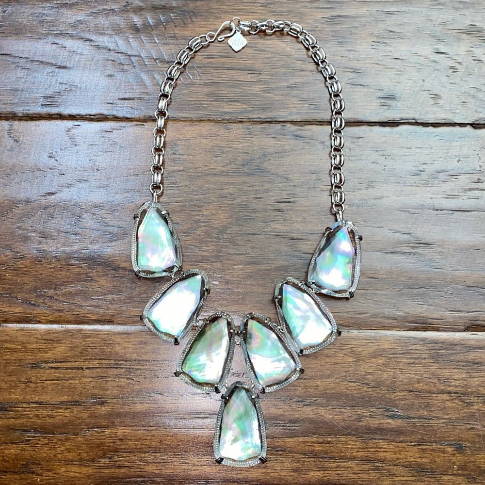 Kendra Scott Iridescent Mother-of-Pearl Statement Necklace - Picture 4 of 4